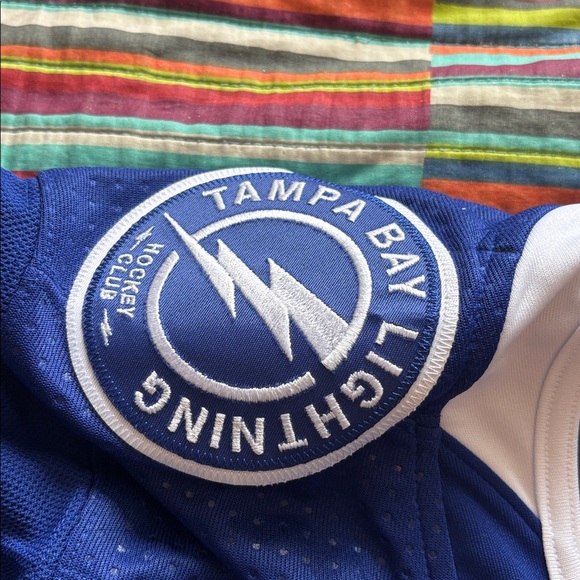 NHL Tampa Bay Lightning Blue and White Adidas jersey with fighter strap size 52 - Picture 7 of 16